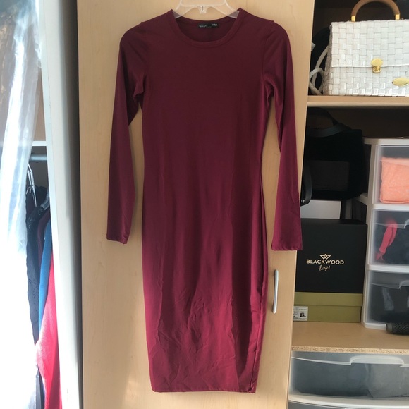 3/$30 Zara Burgundy Bodycon Midi Dress - Picture 2 of 3